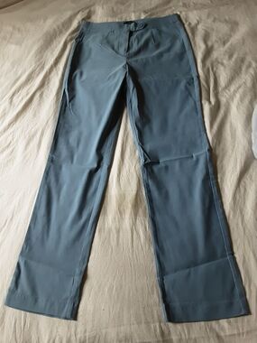 NWOT Violets & Roses Blue Dress Pants